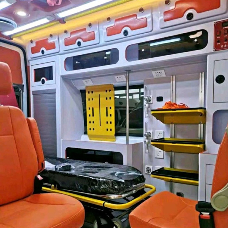 双柏长途救护车护送病人租赁价格